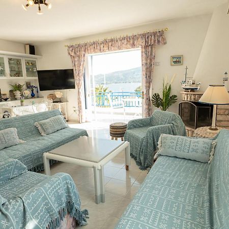 Вилла Rigos House At Askeli Beach, Poros Island Порос Экстерьер фото