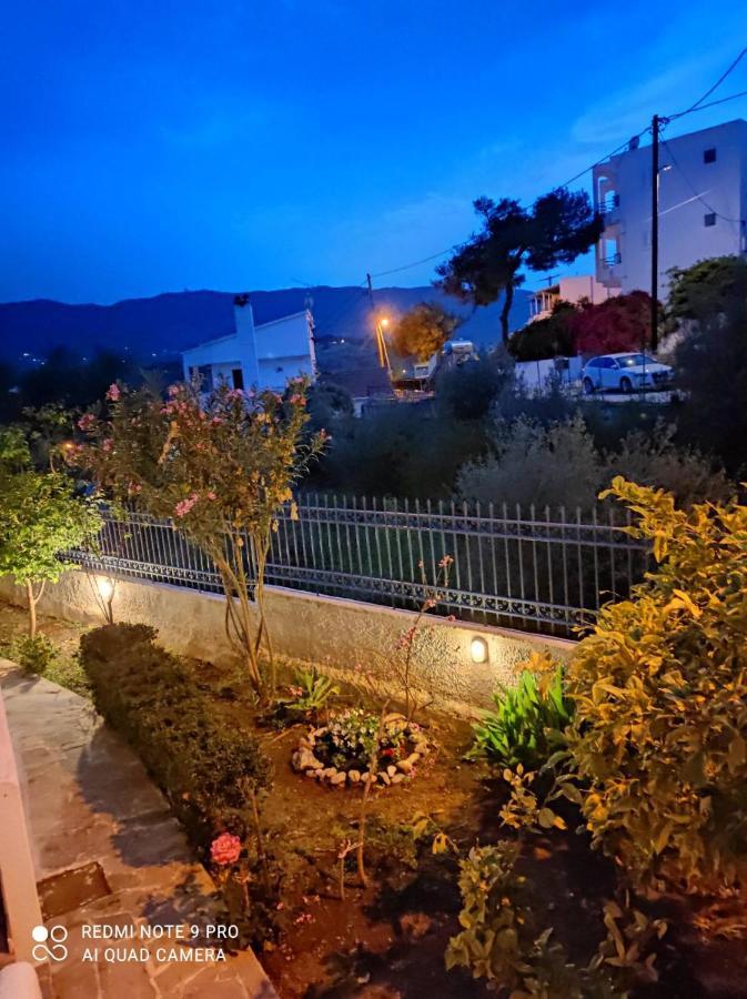 Вилла Rigos House At Askeli Beach, Poros Island Порос Экстерьер фото