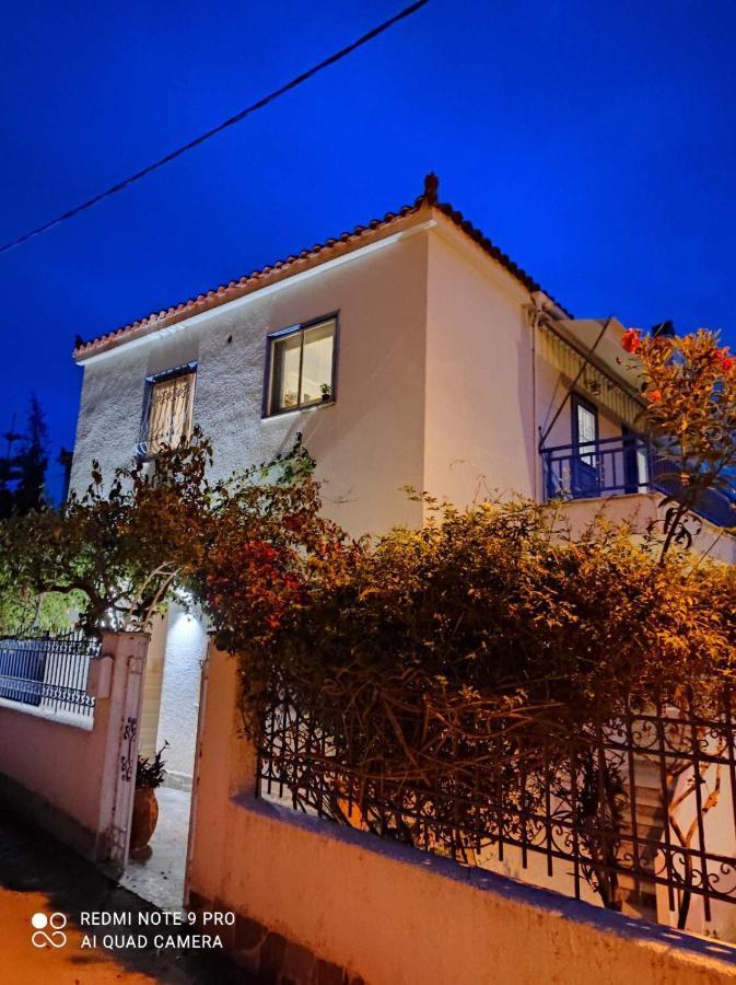Вилла Rigos House At Askeli Beach, Poros Island Порос Экстерьер фото