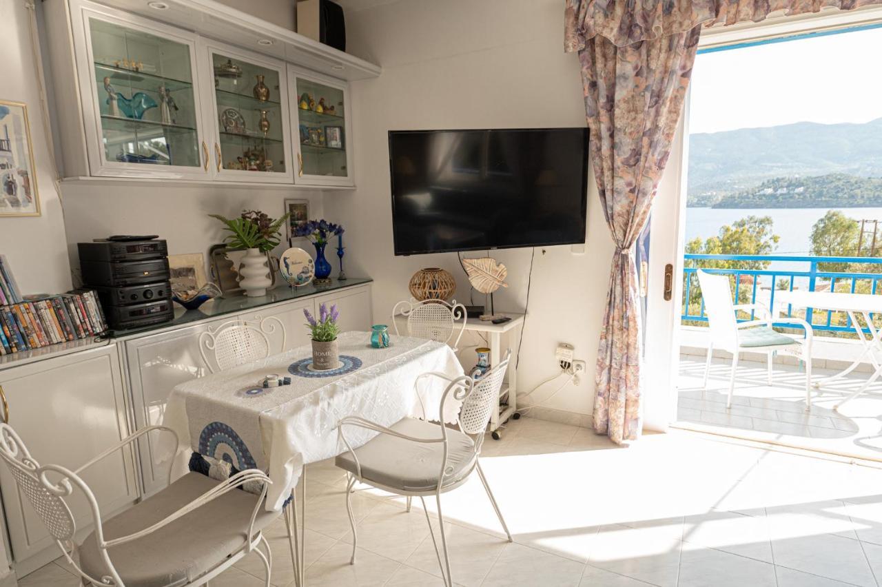 Вилла Rigos House At Askeli Beach, Poros Island Порос Экстерьер фото